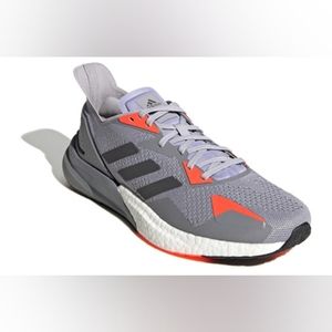 BOOST ADIDAS SNEAKERS